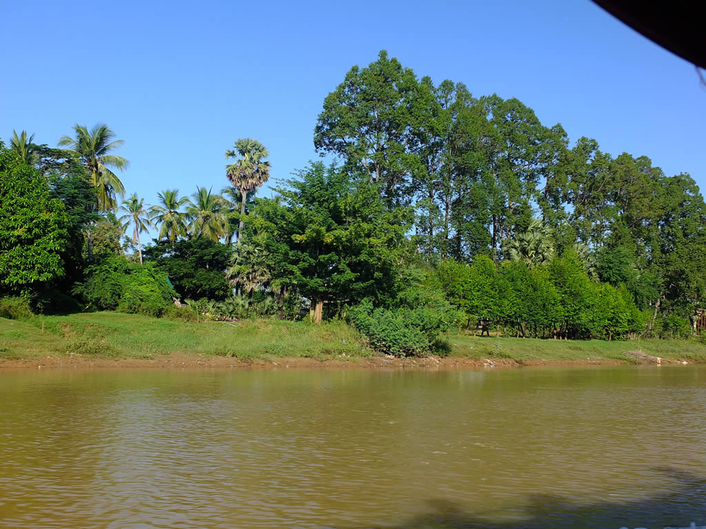 DSCF7079: Boat Trip Battambang to Siem Reap