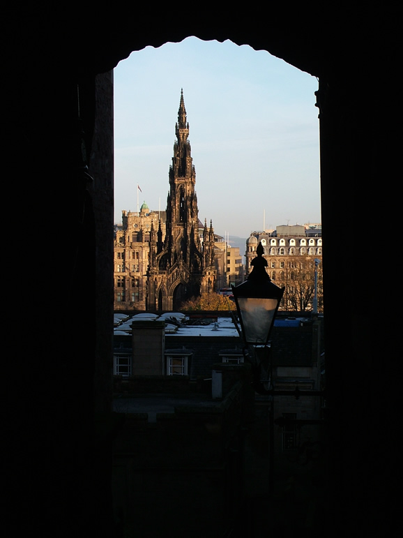 DSCF5155  Scott Monument
