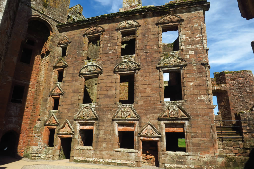 IMG_1174 Caerlaverock Castle