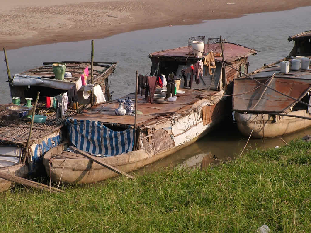 DSCF0065, Hanoi - boats on the river