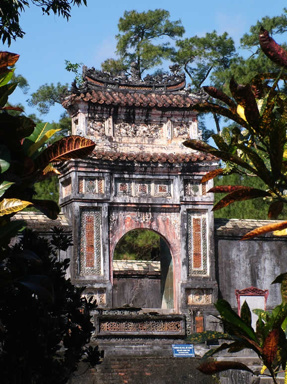 DSCF0026, Tuc Duc Tomb