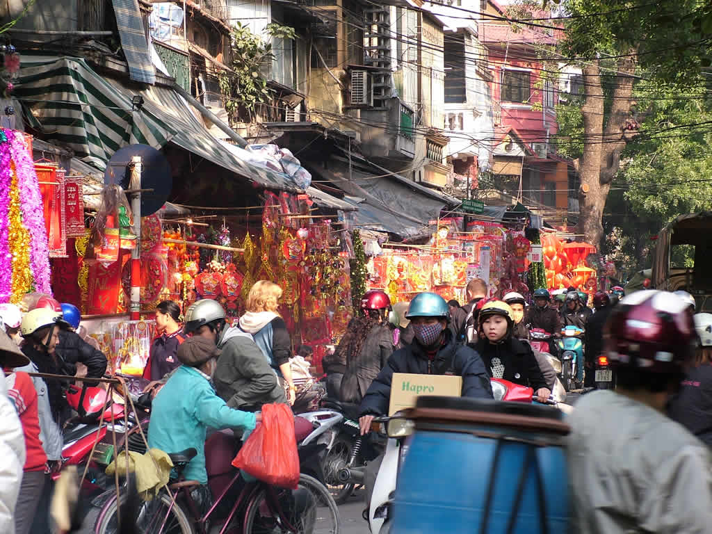 DSCF0120, Shopping for TET