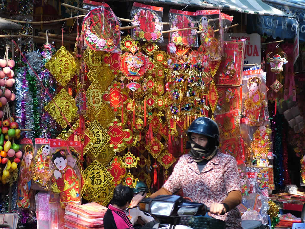 DSCF0123, Shopping for TET