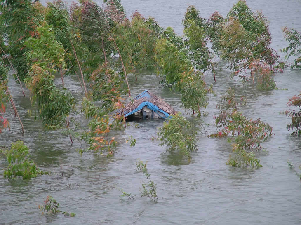 DSCF9189, Flooding at Suoi Hai